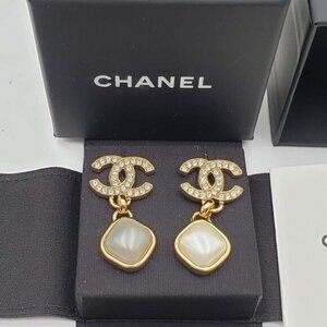 CHANEL Brand New Earrings 675-080824